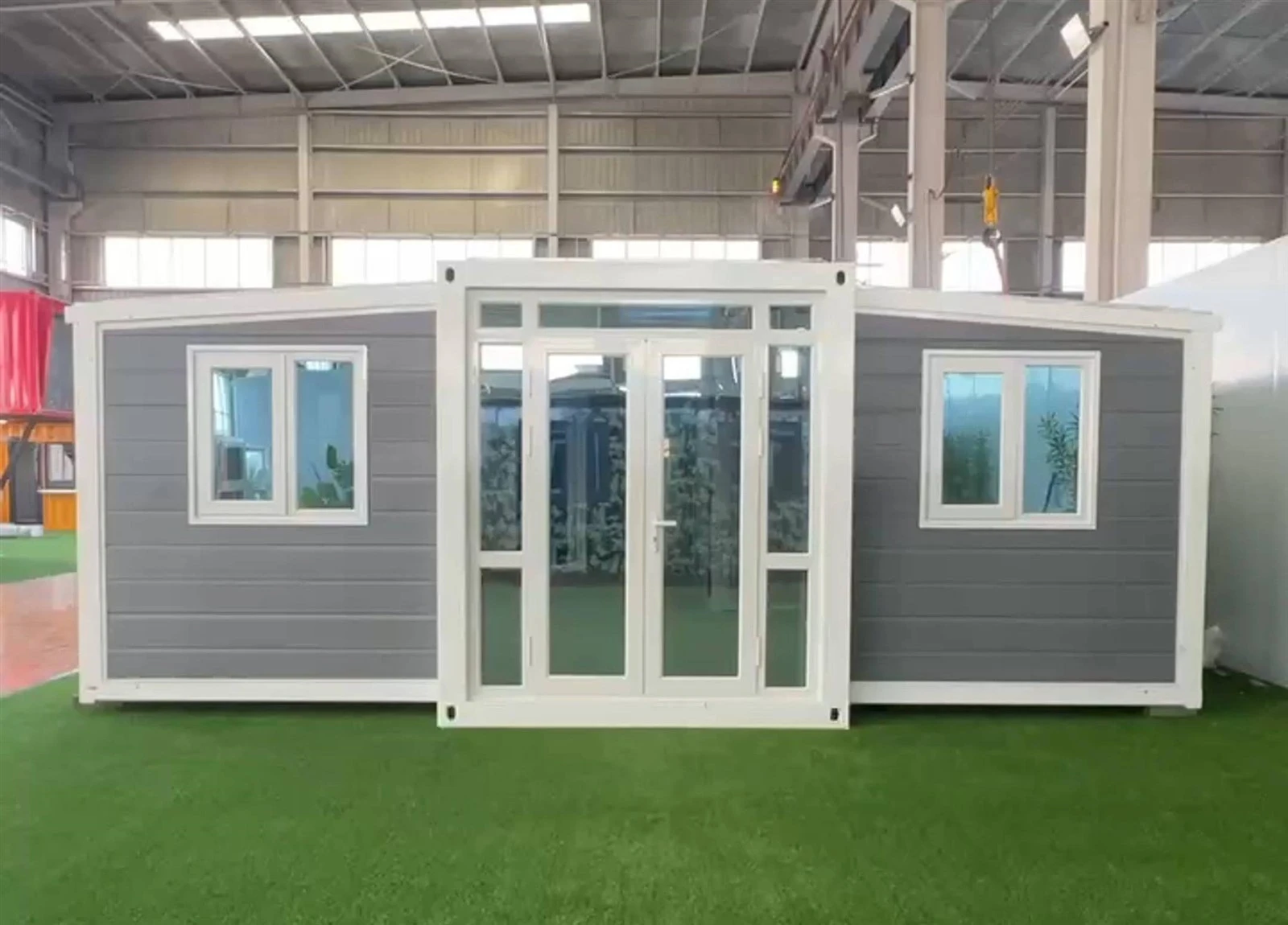 How Do Container Houses Withstand Extreme Cold Weather?